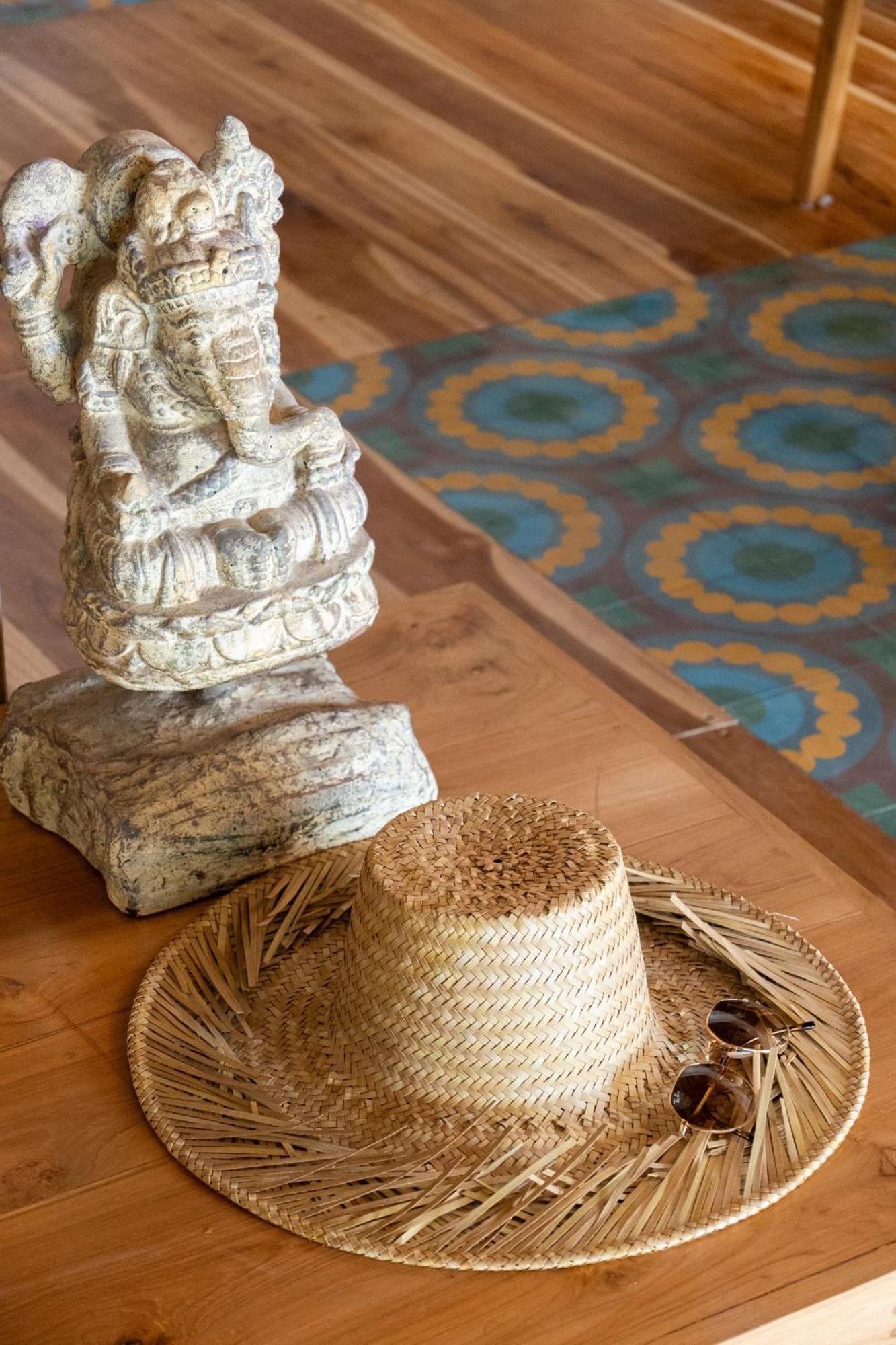 Mandala Beach Healing Rooms Gili Air Exteriör bild