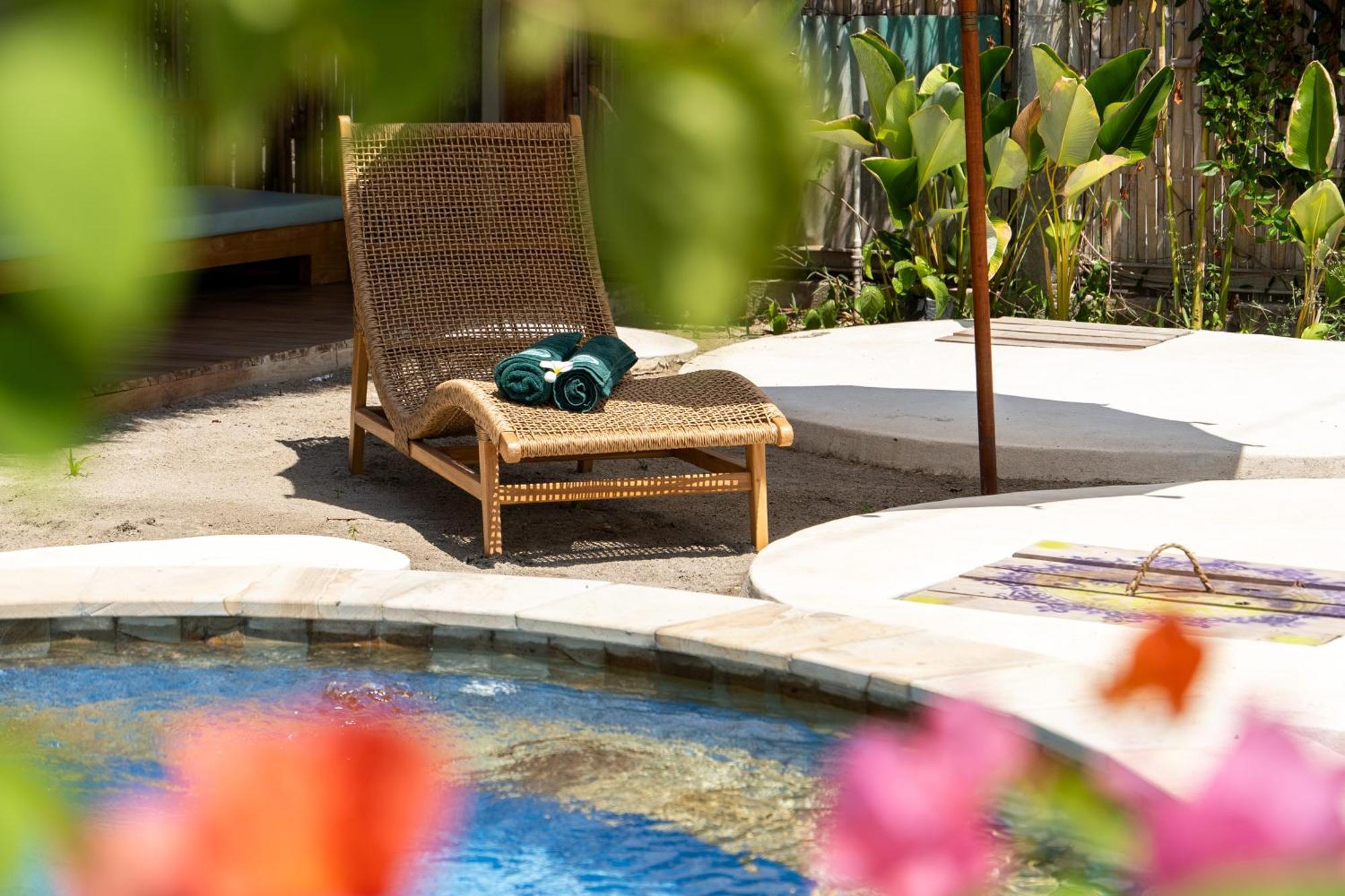 Mandala Beach Healing Rooms Gili Air Exteriör bild