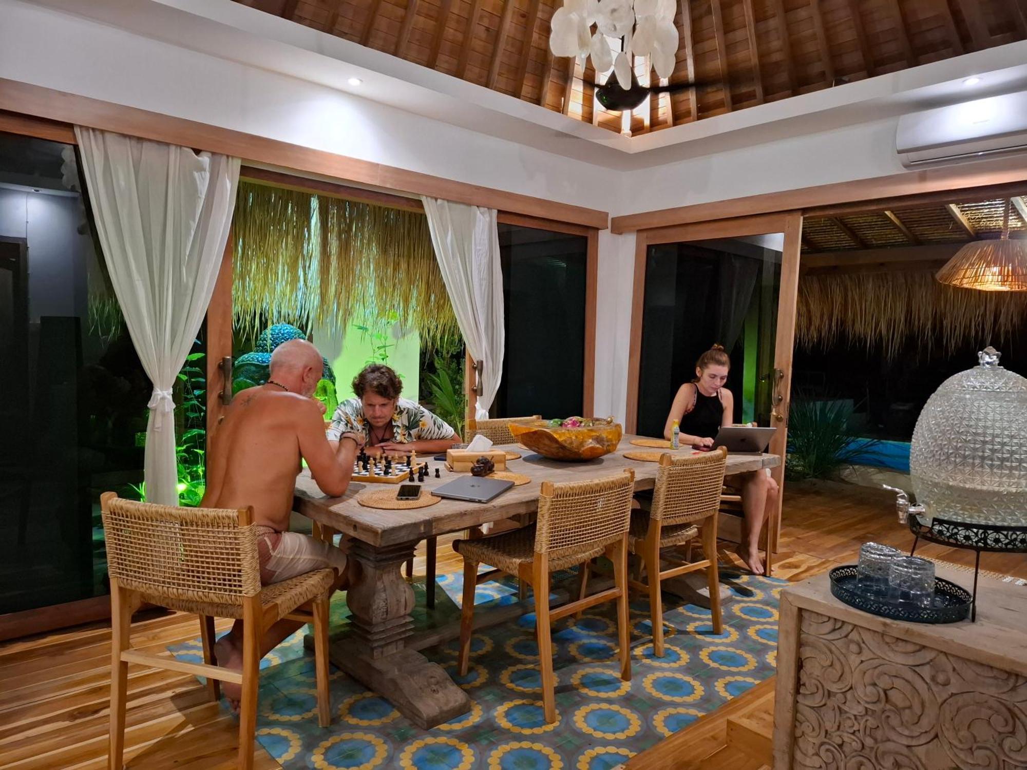 Mandala Beach Healing Rooms Gili Air Exteriör bild