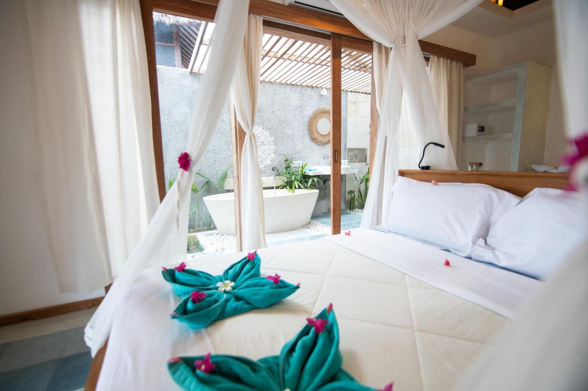 Mandala Beach Healing Rooms Gili Air Exteriör bild